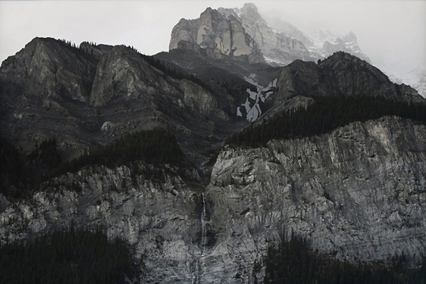 http://www.cust30.mirunadragan.com/files/gimgs/th-12_TheMountainsAreMirrors7.jpg