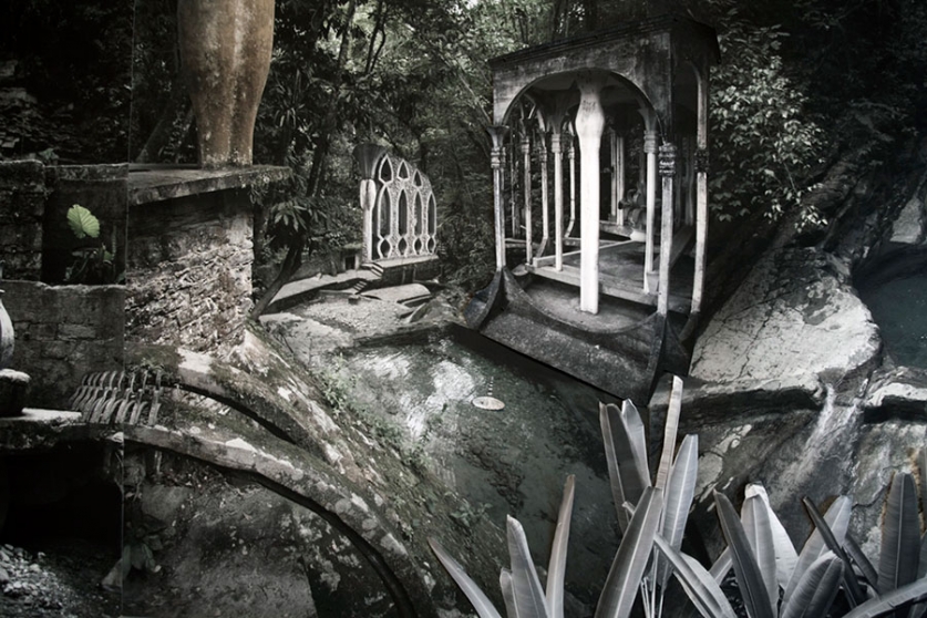http://www.cust30.mirunadragan.com/files/gimgs/th-6_Dragan04-XilitlaForever_detail1-web_v2.jpg